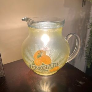Scentsy lemonade pitcher in good condition